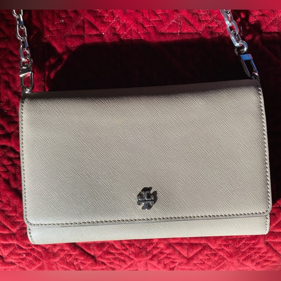 Handbags - Tory Burch tan side body purse, silver hardware, zippered pouch, card holder
